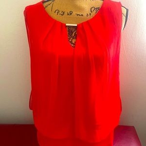red sleeveless women's blouse used good condition size M brand 7 Avenue
